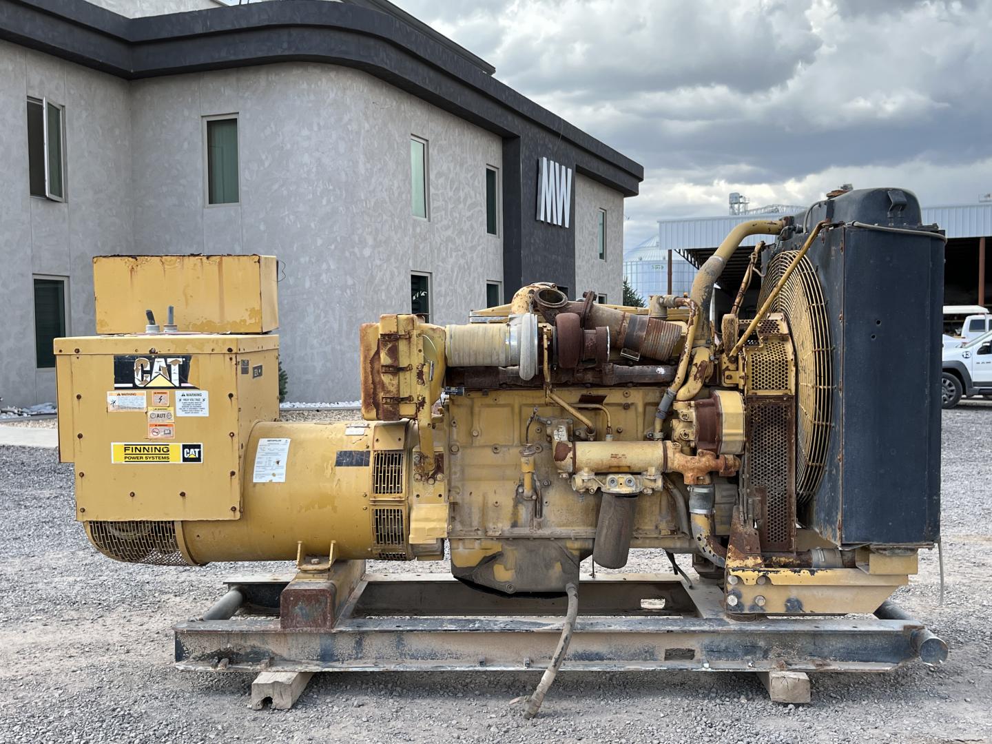 ./imagenes/INVOICE/2019/17055/PLANTA DE LUZ CAT 365 KW (2).JPG